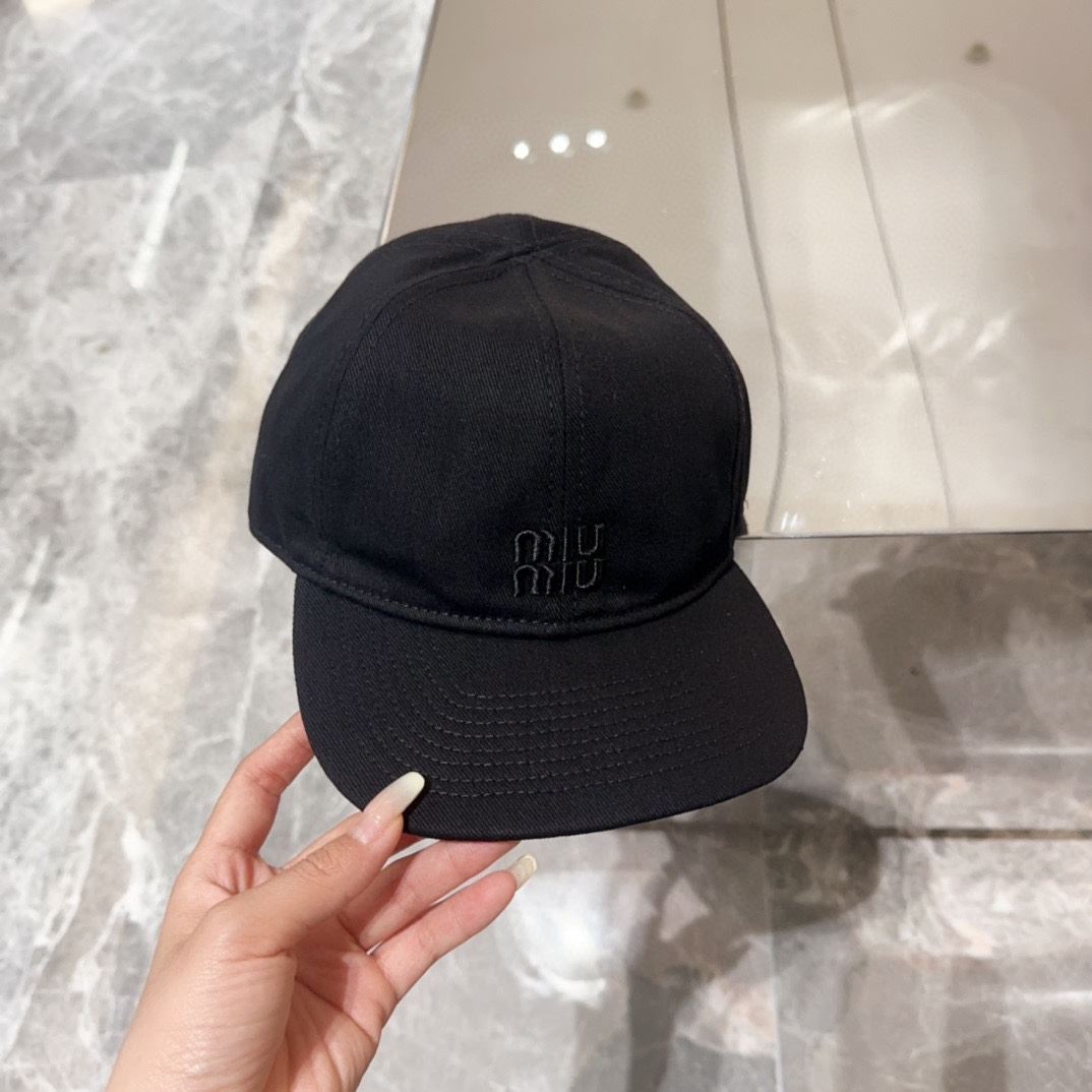 Miu Miu Caps